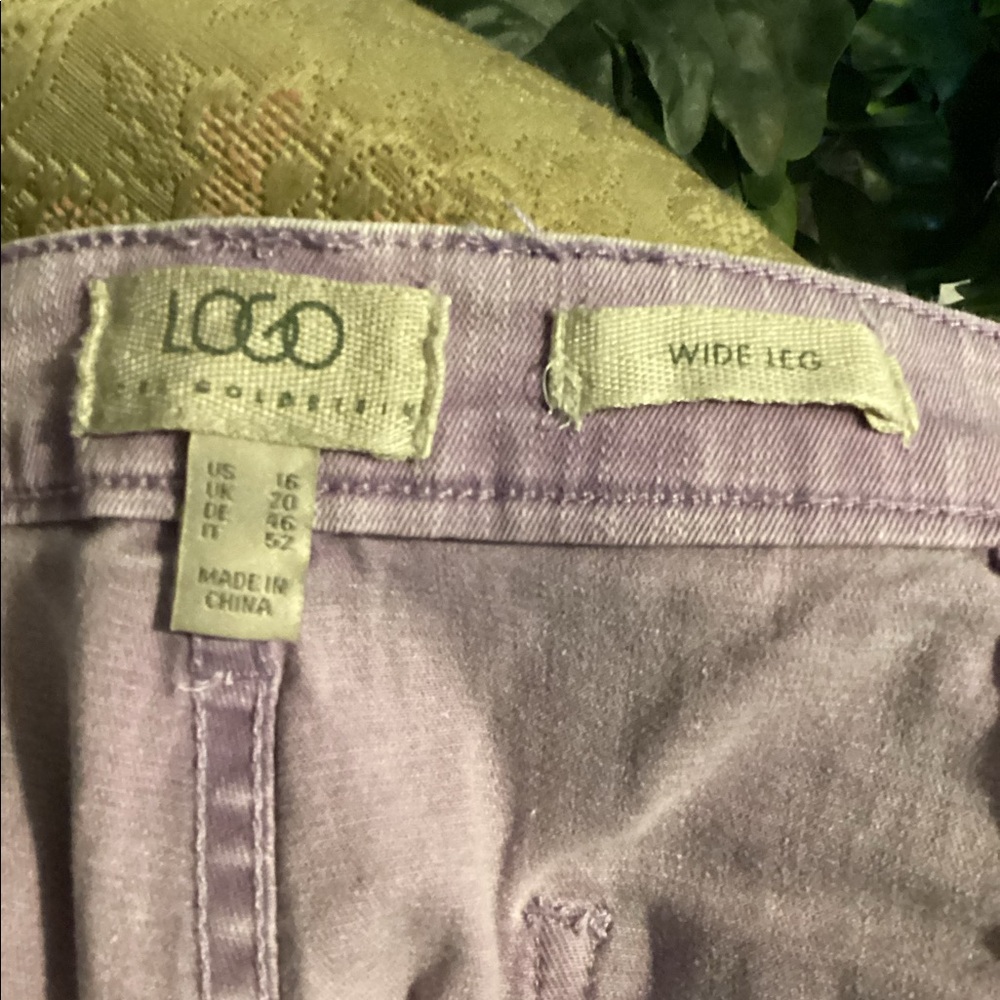 LOGO Jeans - Picture 2 of 2
